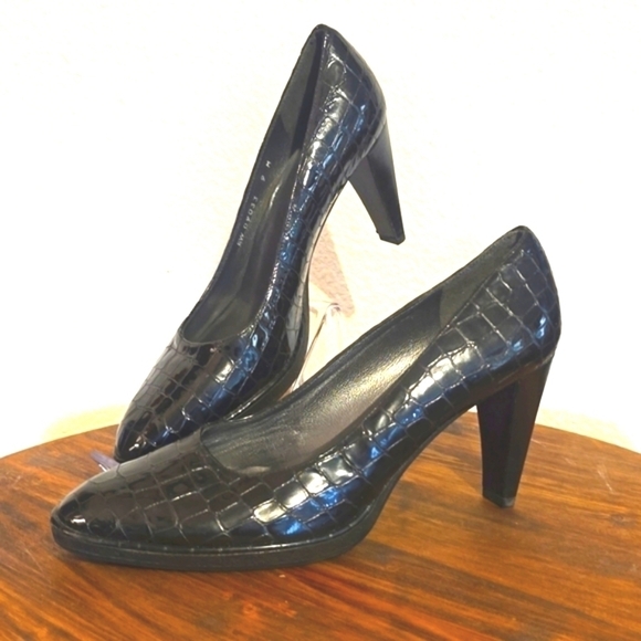 Stuart Weitzman Black Croc Embossed Neutral Luxury High Heels Sz.9 - Picture 1 of 10